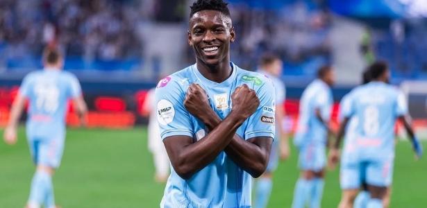 Roma sinaliza com oferta de R$ 240 milhões para contratar Luiz Henrique