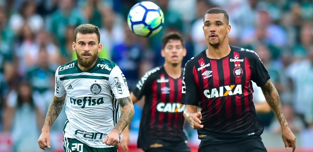 Lesão de Moisés abriu espaço para Lucas Lima entrar contra o Atlético-PR - Jason Silva/AGIF