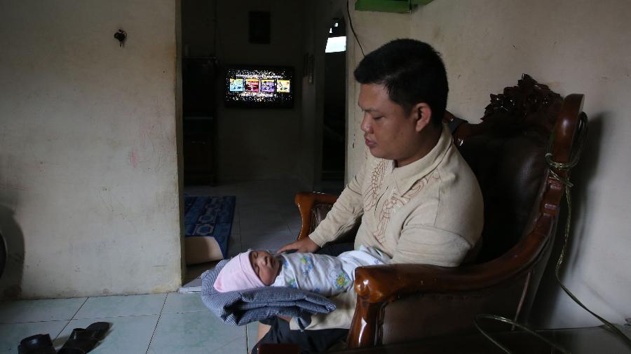 Yordania Denny batizou filha com nome de Abidah Asian Games, ou "Abidah Jogos Asiáticos" - Bagus Kurniawan/AFP