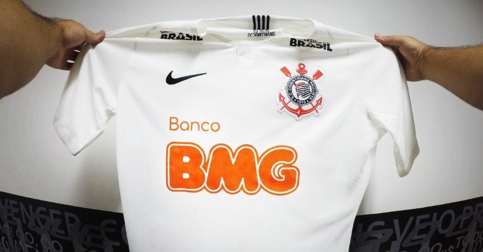Corinthians anuncia patrocínio do BMG com alfinetada ao 