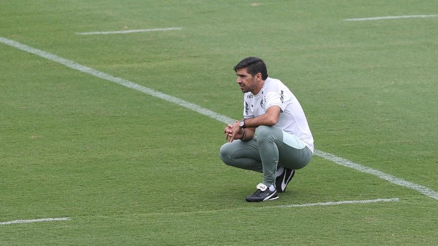 Abel Ferreira durante o treino do Palmeiras  - Cesar Greco 
