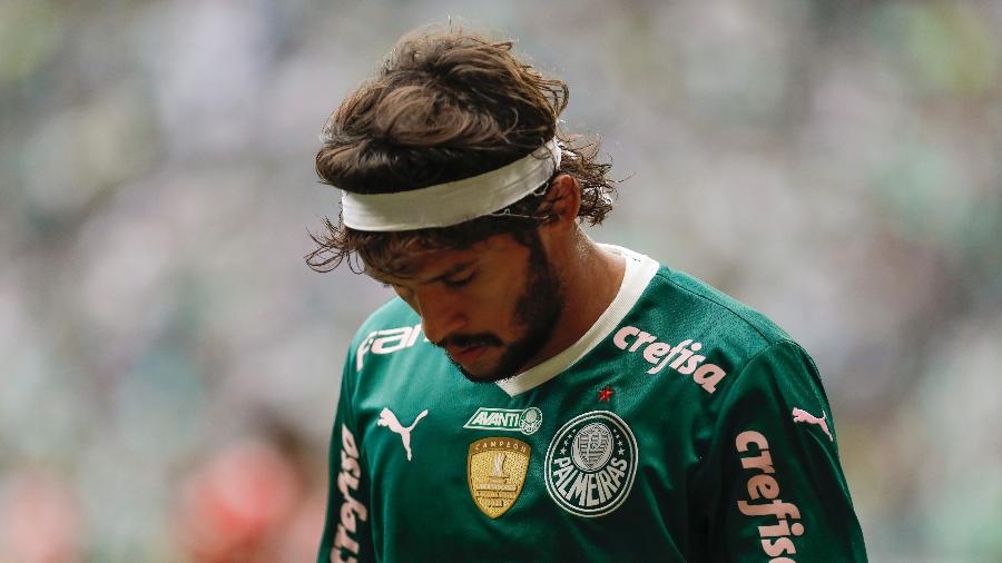 Gustavo Scarpa perdeu pênalti em Palmeiras x São Paulo, jogo do Campeonato Brasileiro - Ricardo Moreira/Getty Images