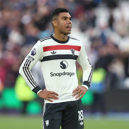 Casemiro marcou, mas não evitou a derrota do United, que segue em baixa