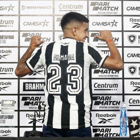 Thiago Almada é a contratação mais cara do futebol brasileiro: R$ 137,4 milhões