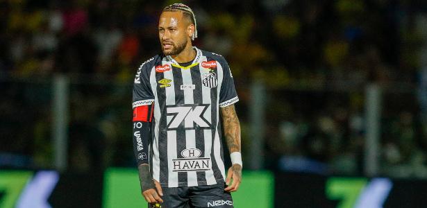 Neymar dá bronca e abdica de folga para 'chacoalhar' elenco do Santos