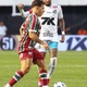 Vendido por R$ 30 mi, Soteldo rev&ecirc; amigo Neymar e o Santos em baixa no Flu