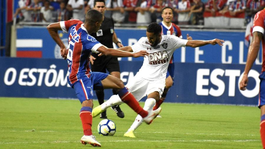 Jogadores de Fluminense e Bahia disputam a bola pelo Campeonato Brasileiro do ano passado - MAILSON SANTANA/FLUMINENSE FC.