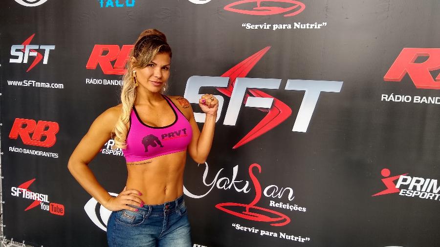 Jamila Sandora, lutadora de MMA, faz luta no SFT, em São Paulo - Adriano Wilkson/UOL