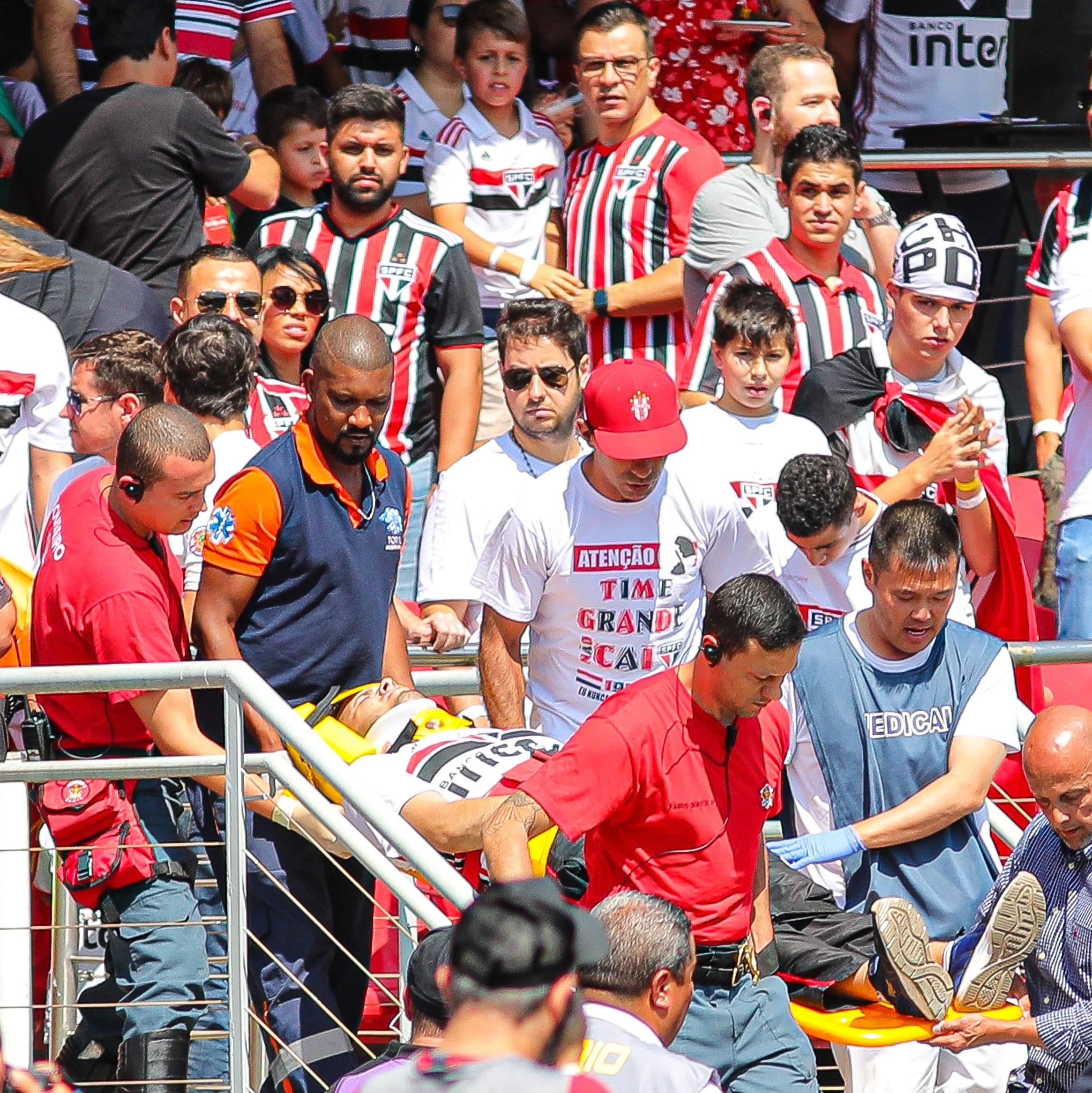 Vou Jogar No Morumbi reúne ídolos e craques da arquibancada - SPFC