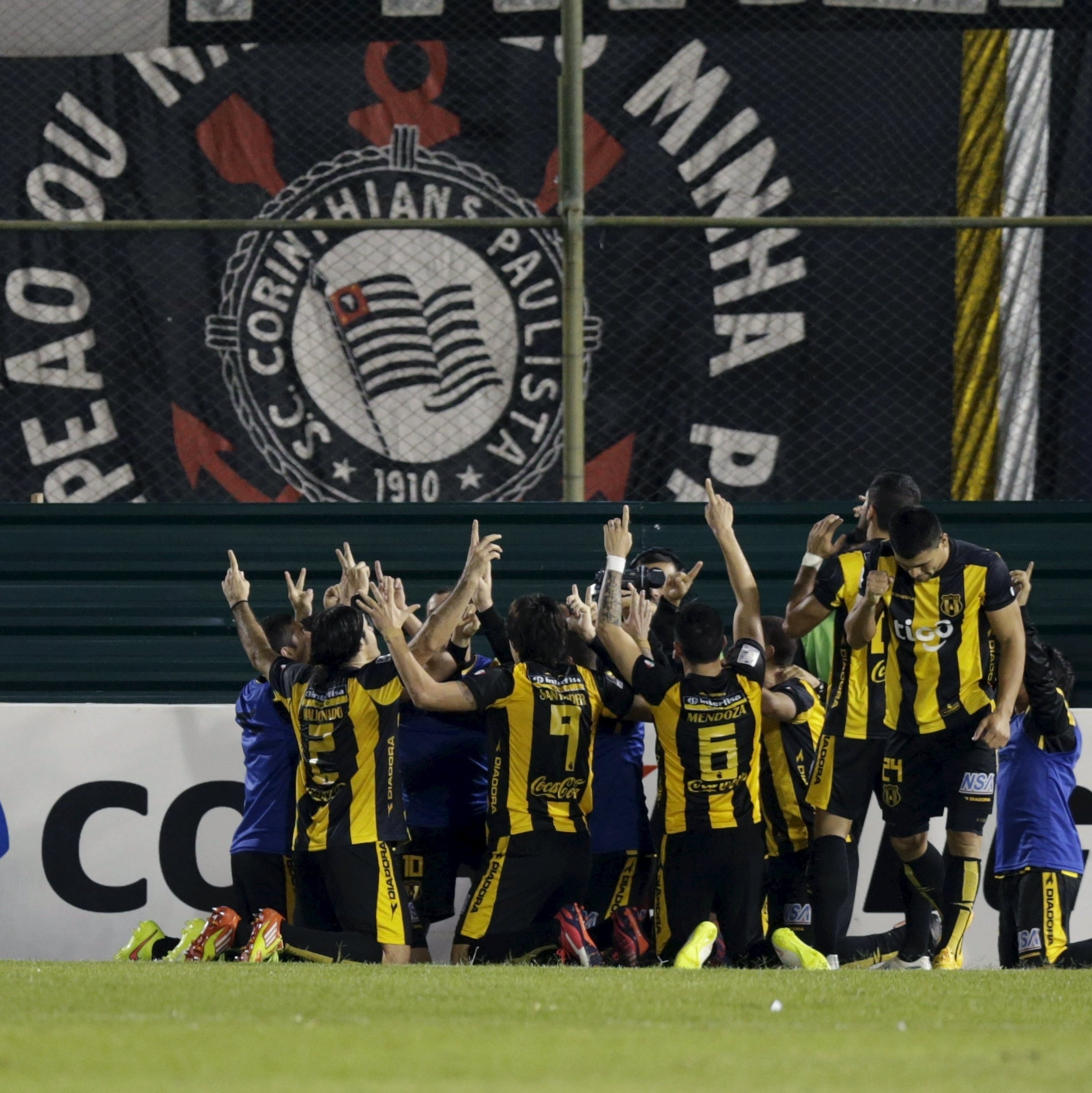 Quantas vezes o Corinthians perdeu para o Guarani?