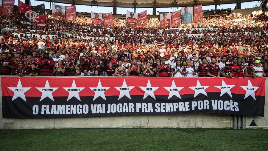 Torcida do Flamengo faz homenagem às vítimas do incêndio do Ninho no dia que tragédia completa um ano - Alexandre Vidal / Flamengo