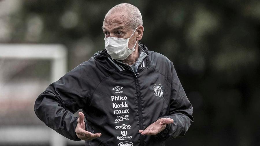 Jesualdo Ferreira deixou o Santos após 15 partidas; para o treinador, houve deslealdade - Ivan Storti/Santos FC