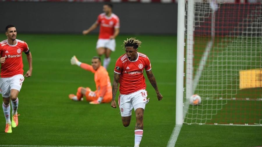 Abel Hernández comemora gol do Internacional sobre o América de Cali (COL) em jogo da Libertadores - Divulgação/SC Internacional