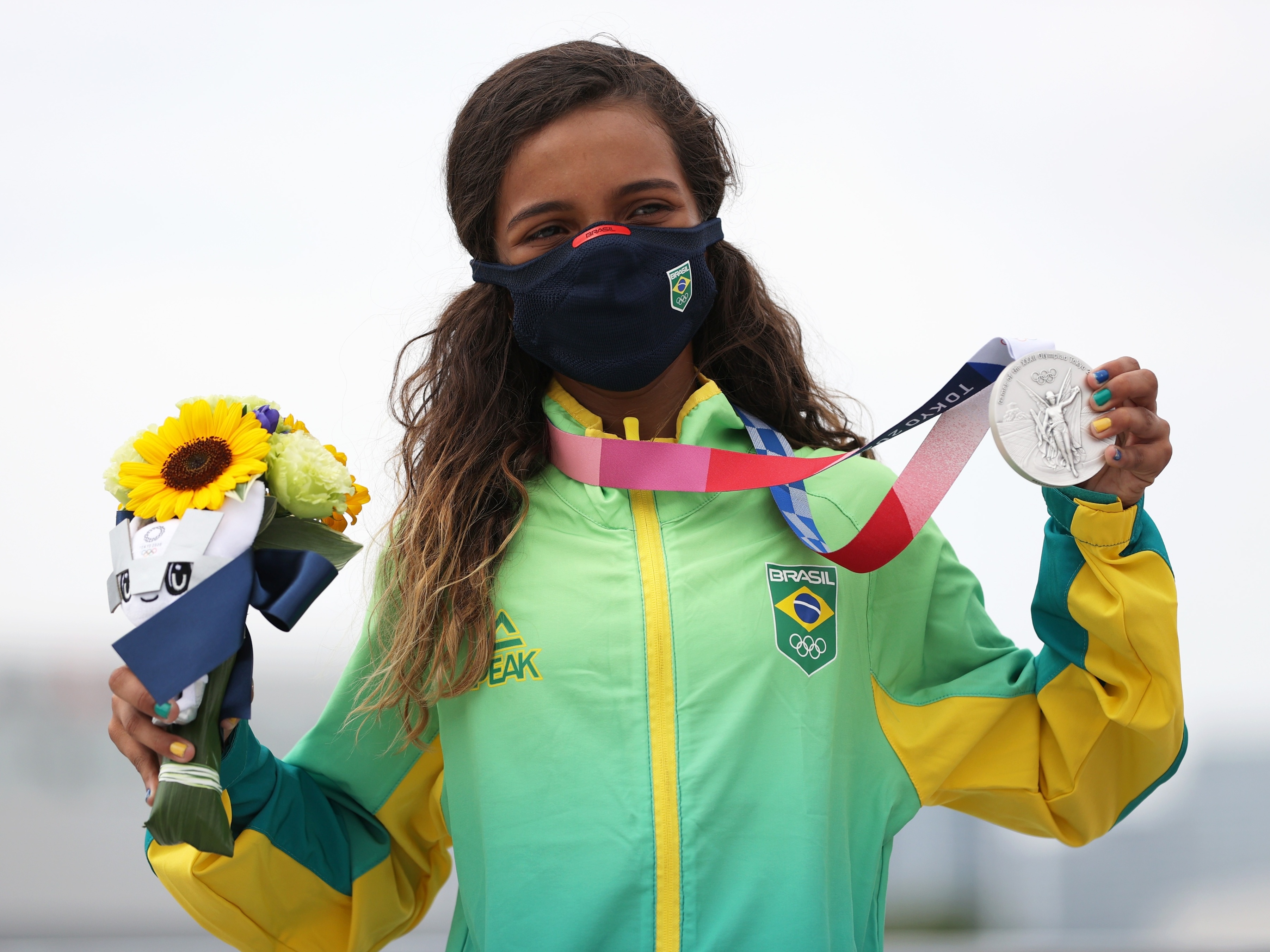 Rayssa Leal dança na final olímpica se torna a mais jovem medalhista brasileira da história