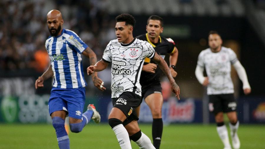 Du Queiroz em ação pelo Corinthians, na partida contra o Avaí, no primeiro turno do Brasileirão - Rodrigo Coca/Agência Corinthians