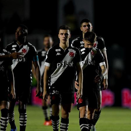 Jogadores do Vasco após a eliminação nos pênaltis para o ABC, pela Copa do Brasil 2023 - Thiago Ribeiro/AGIF