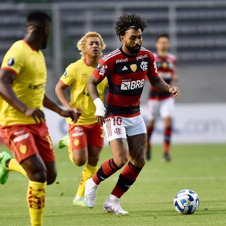Gabigol, do Flamengo, em ação contra o Aucas, na Libertadores - Marcelo Cortes/Flamengo