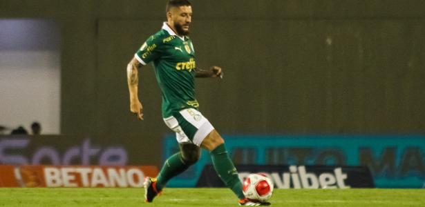 Palmeiras obtém efeito suspensivo e terá Zé Rafael contra o Vasco