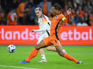 Holanda e Alemanha empatam em jogão com gol-relâmpago pela Liga das Nações