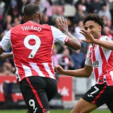 Brasileiro Igor Thiago marcou dois gols pelo Brentford contra o Manchester United Brasileiro Igor Thiago marcou dois gols pelo Brentford contra o Manchester United