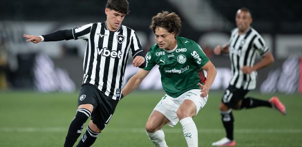 Palmeiras deixa a liderança com atuação pálida