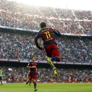 O único ponto em que Neymar supera Messi está no primeiro gol sobre o  Villarreal, o mais feio