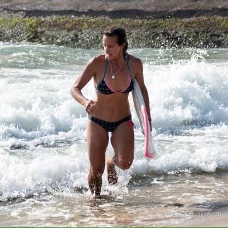 Andrea Lopes superou a anorexia e foi tetracampeã brasileira de surfe - Arquivo Pessoal