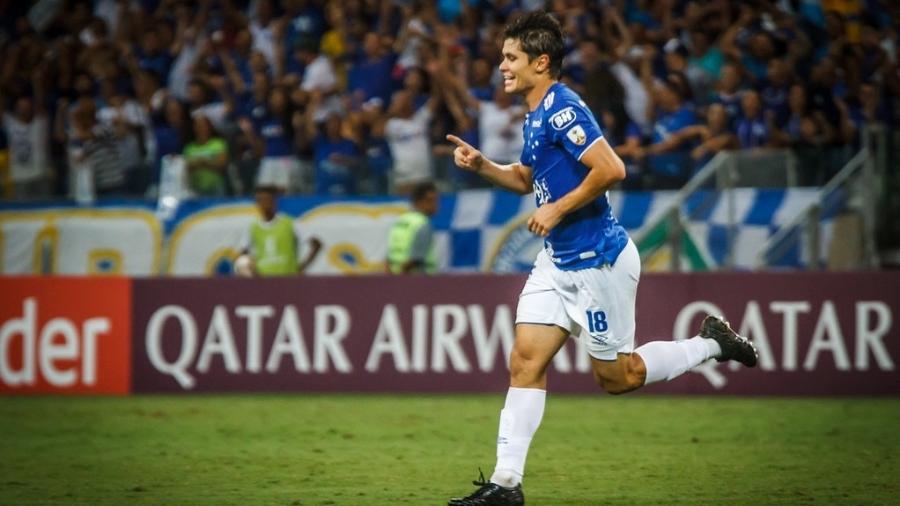 Lateral, meia e até volante. Versatilidade de Dodô dá mais opções para Rogério Ceni escalar o Cruzeiro - Vinnicius Silva/Cruzeiro