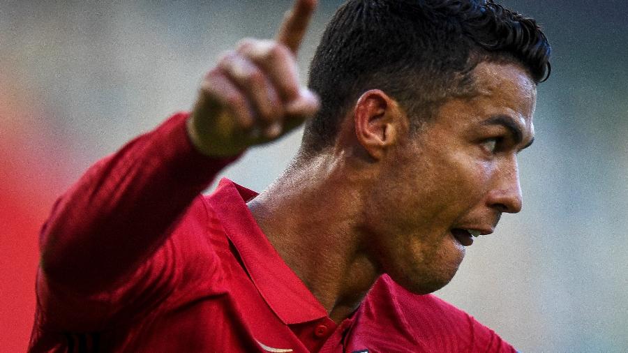 Cristiano Ronaldo comemora gol contra Israel - PATRICIA DE MELO MOREIRA/AFP