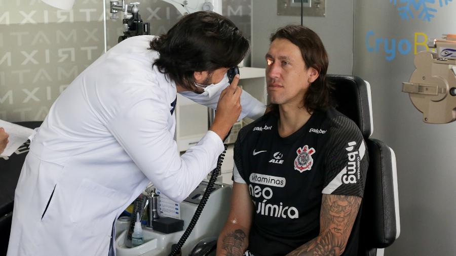 Elenco e comissão técnica do Corinthians passaram por exames oftalmológicos hoje (11) pela manhã  - Rodrigo Coca/ Ag. Corinthians 
