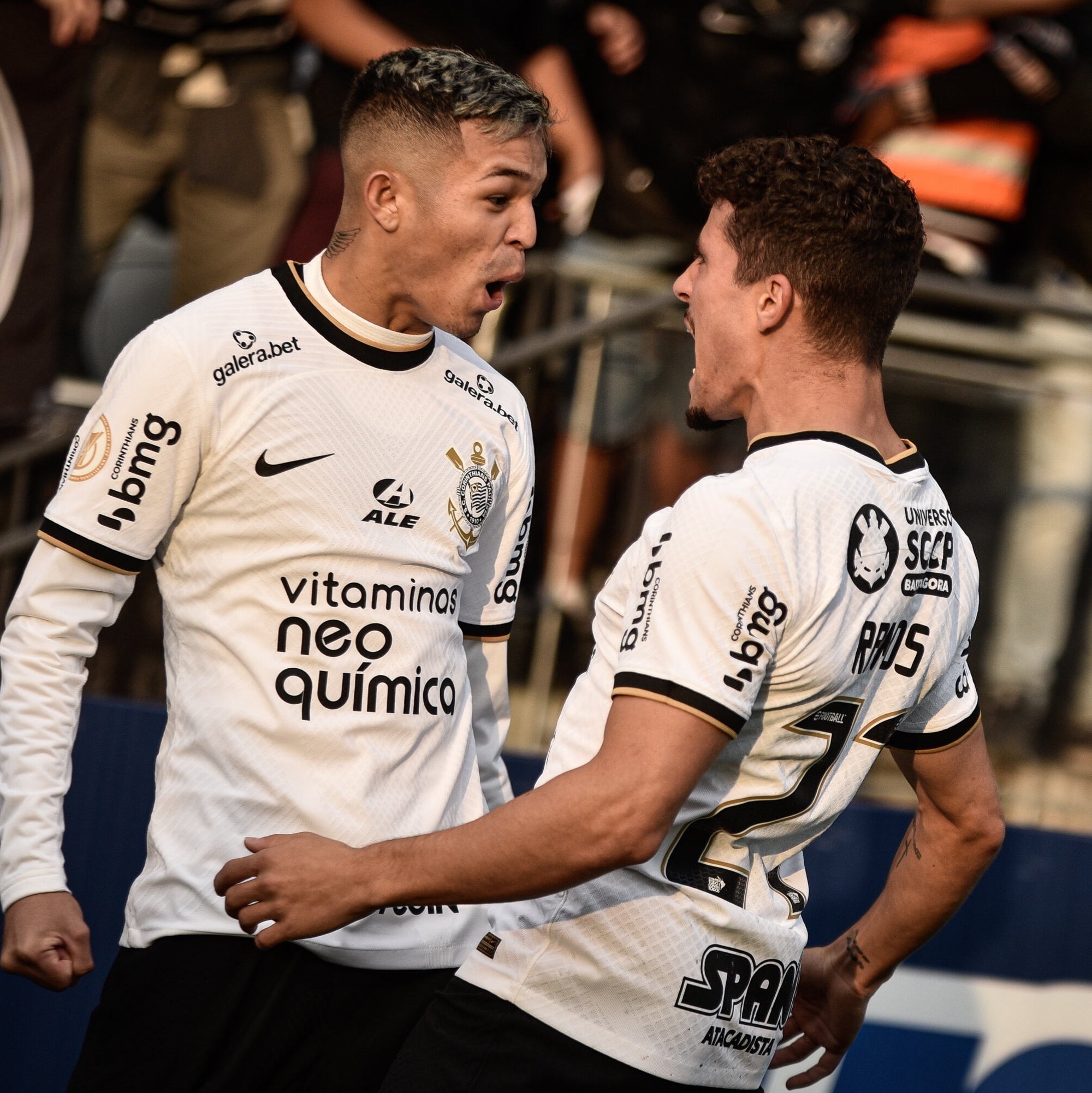 Corinthians recupera bom futebol, bate Juventude e dorme na liderança