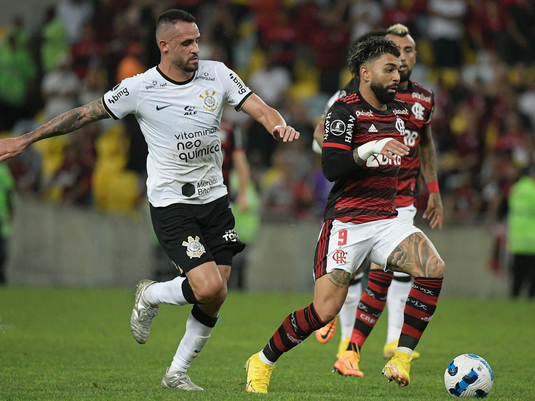 Com eliminação do Flamengo, Corinthians segue sendo o último