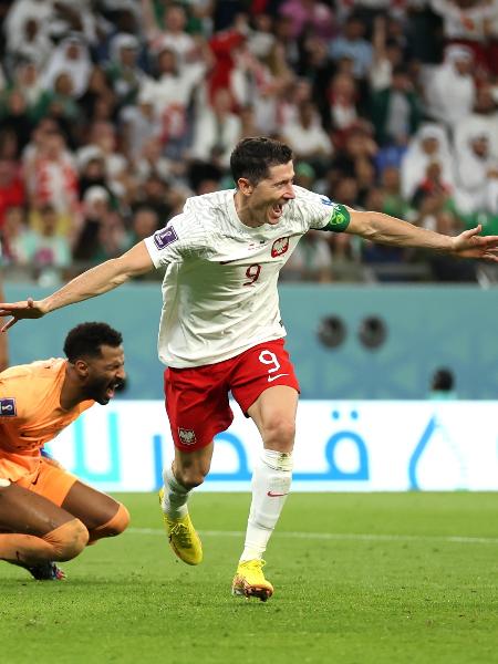 Robert Lewandowski marcou seu primeiro gol em Copas do Mundo contra a Arábia Saudita  - Lars Baron/Getty Images