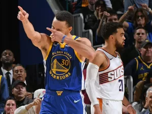 NBA: Curry deixa três rivais na saudade e anota cesta impressionante; veja