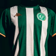 Chape homenageia Atl&eacute;tico Nacional em uniforme 9 anos ap&oacute;s acidente a&eacute;reo
