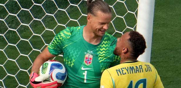 Goleiro norueguês explica farpas com Neymar: 'Queria entrar na cabeça dele'