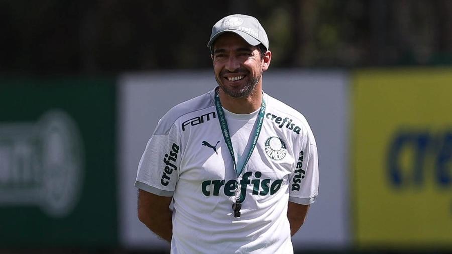 Abel Ferreira, técnico do Palmeiras, durante treinamento na Academia de Futebol - Cesar Greco