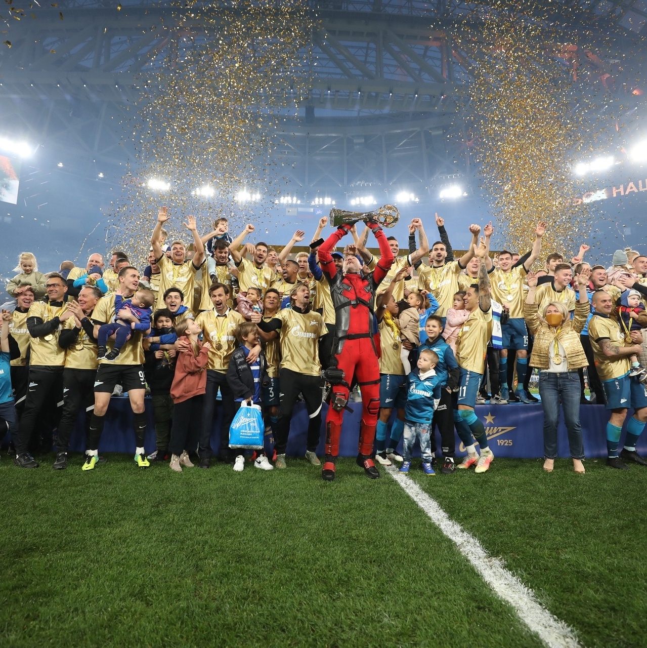 Zenit é campeão russo com goleada sobre o Lokomotiv Moscou; Malcom