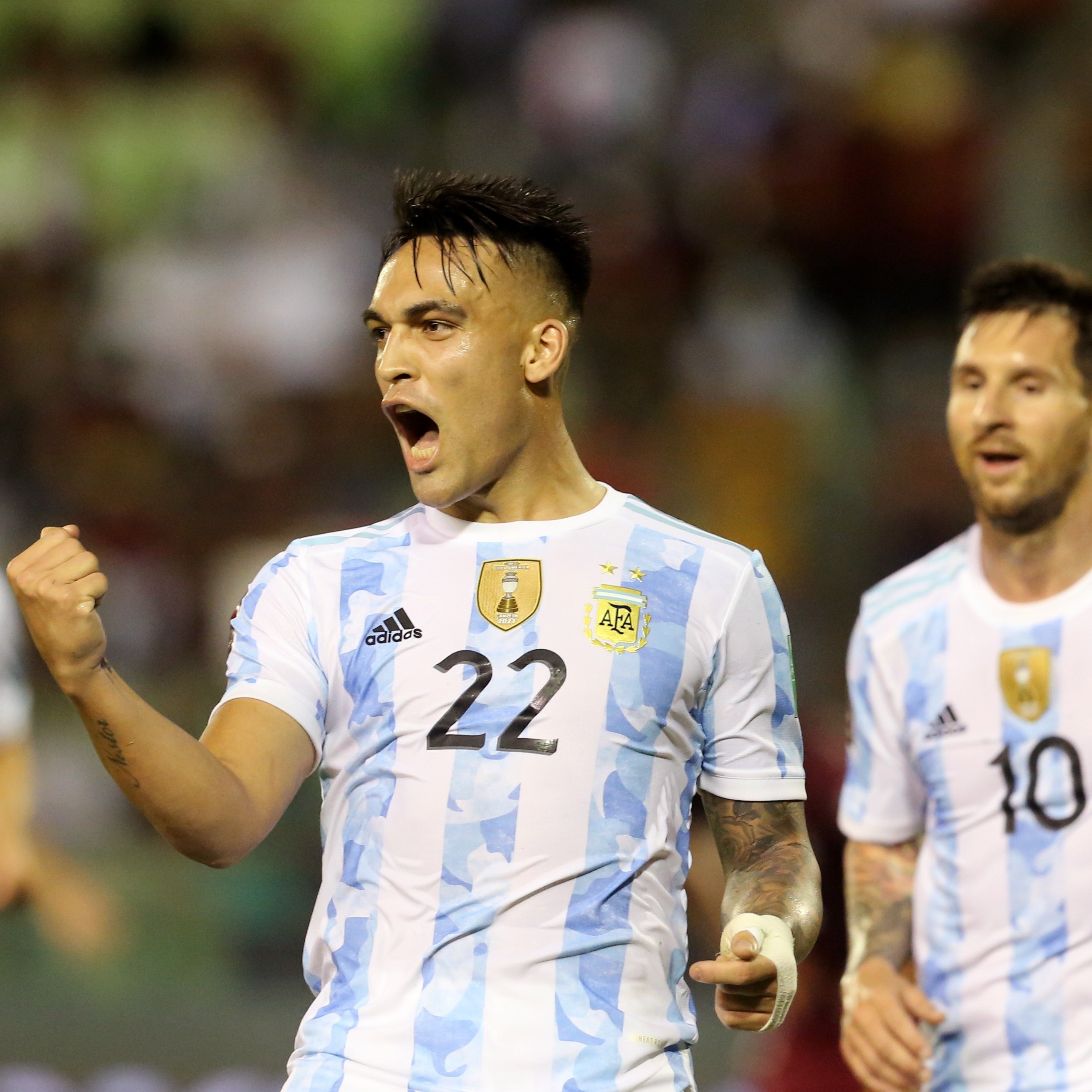 Argentina vence Paraguai e segue 100% nas Eliminatórias da Copa do Mundo