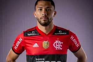 Vitor Gabriel deve ganhar mais minutos pelo Flamengo; conheça o jogador