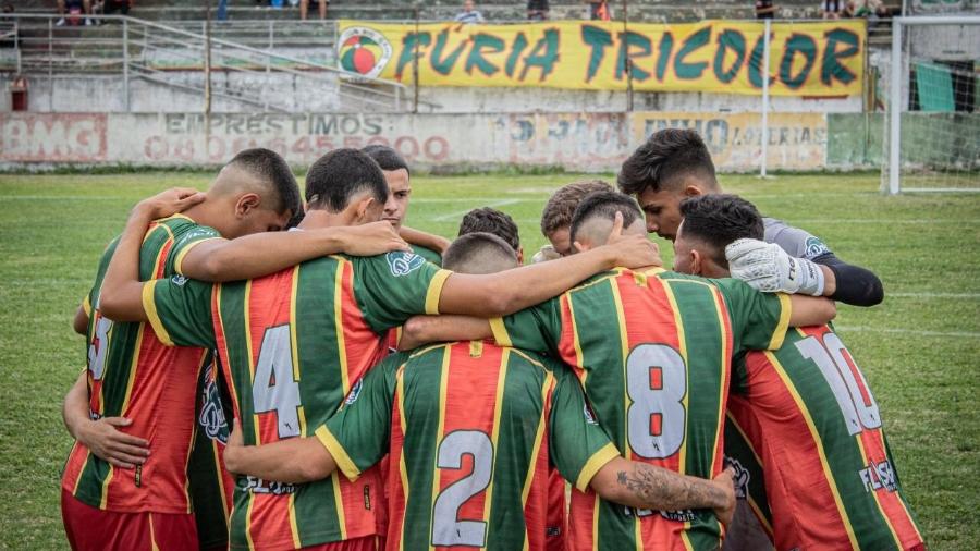 Jogadores do Rio Grande, clube de futebol mais antigo em atividade no Brasil - Divulgação/Rio Grande
