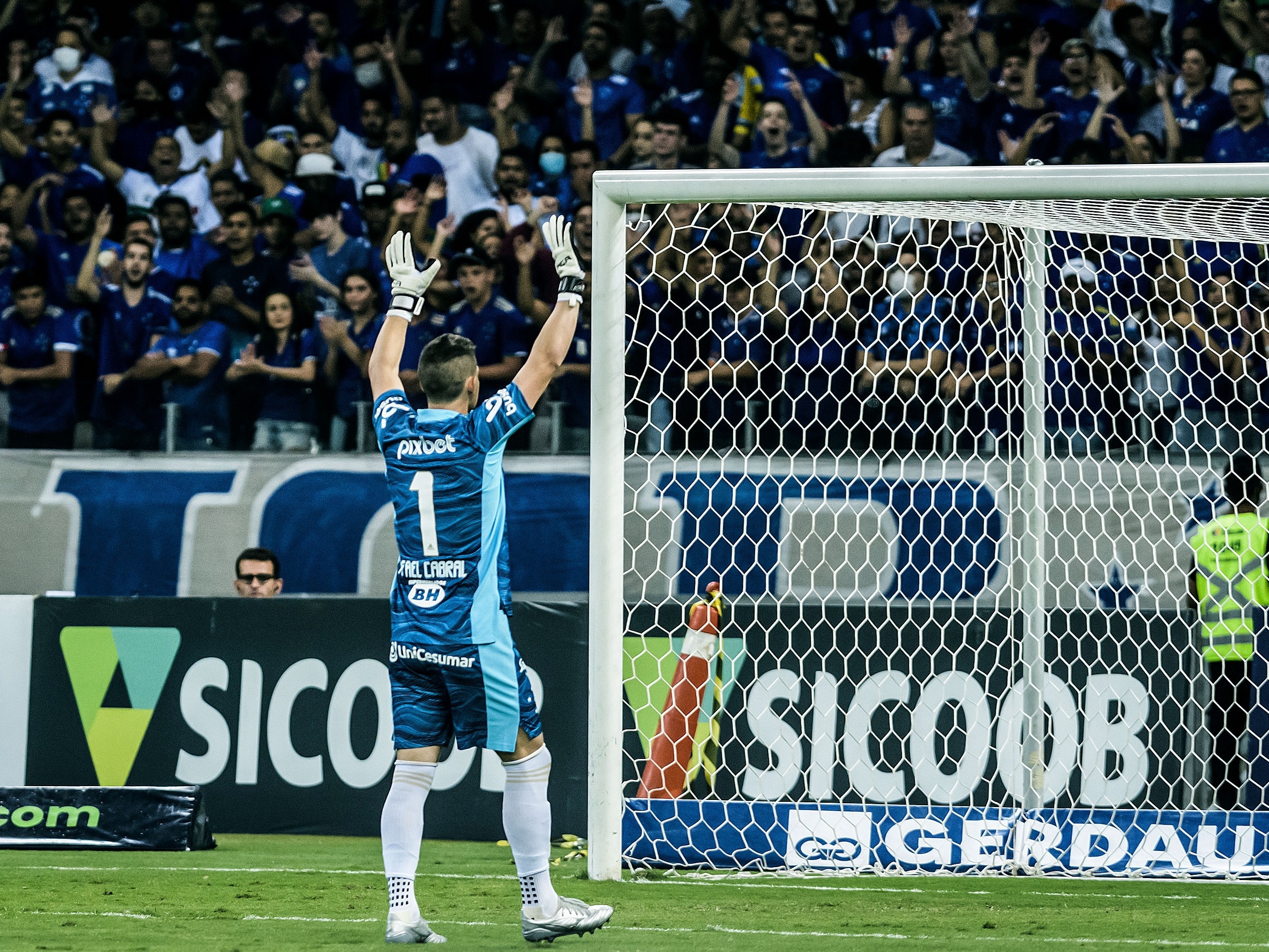 POLÊMICA! CRUZEIRO VAI JOGAR NO ESTÁDIO DAS FRANGAS? GLOBO ESPORTE MG # cruzeiro 