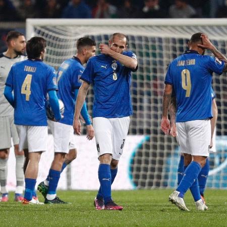 Chiellini lamenta eliminação da Itália para Macedônia do Norte nas Eliminatórias Europeias para a Copa do Mundo de 2022 Chiellini lamenta eliminação da Itália para Macedônia do Norte nas Eliminatórias Europeias para a Copa do Mundo de 2022