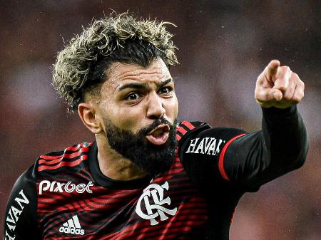 Zico fala sobre ausência de Gabigol na seleção e aponta titular na posição
