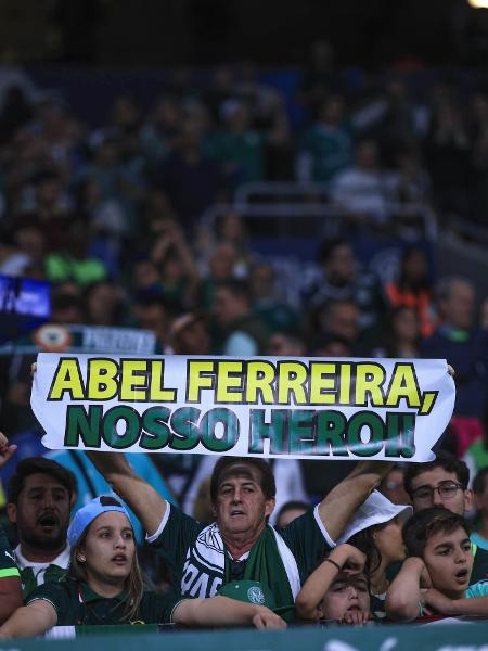 Torcida do Palmeiras durante a partida contra o Corinthians no Allianz Parque - Ettore Chierenguini/AGIF