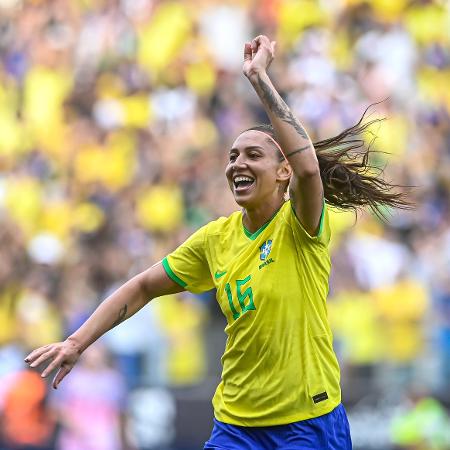 Bia Zaneratto comemora gol da seleção brasileira contra o Japão em amistoso internacional - Nayra Halm/Staff Images Woman/CBF