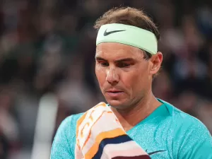 Nadal empolga torcida, mas cai diante de Zverev na estreia em Roland Garros