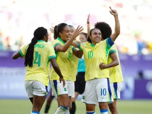 Futebol feminino: Hoje é dia de jogar junto e fazer história