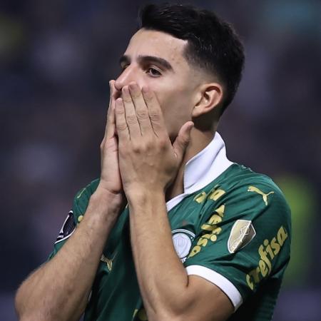 Flaco López se lamenta durante jogo pelo Palmeiras - Marcello Zambrana/AGIF