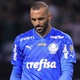 Weverton merece crítica, não linchamento